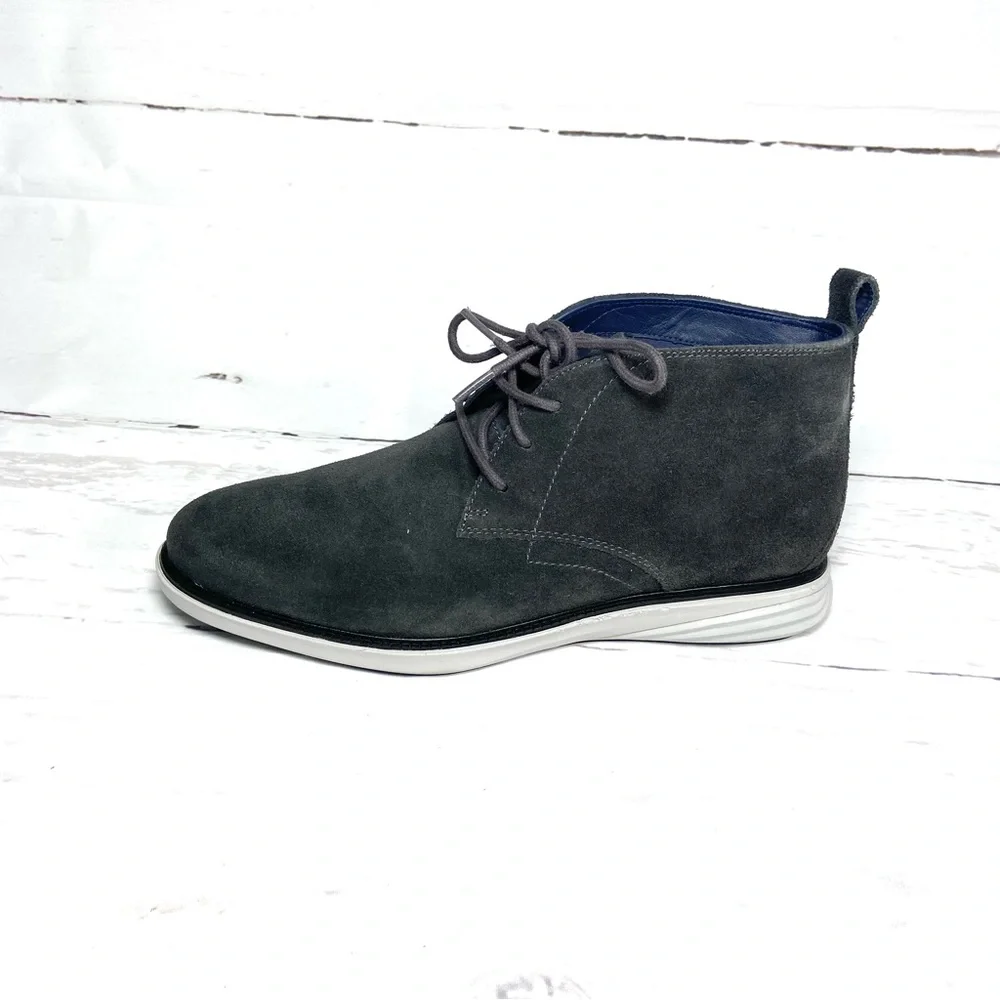 Cole Haan Grand Evolution Mens Chukka Boots Size 10M Gray ‎ Suede Lace Up